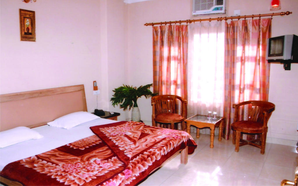 Hotel King Haridwār Kamer foto